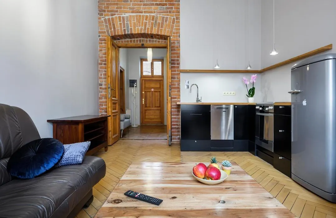 Cracwow Market Squere Apartment-1
